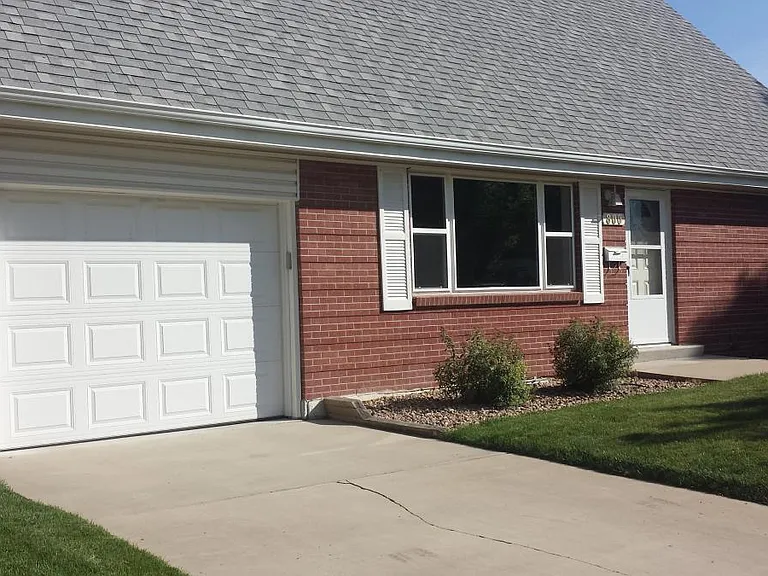 800 Lotus Way — Photo 25