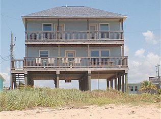1213 Sargasso Ln, Freeport, TX 77541