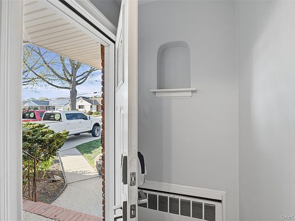 2nd image of 2489 Eileen Road