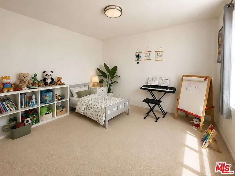12245 Shady Hollow Ln — Photo 21