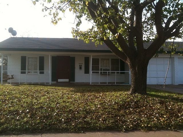 1st image of 1600 Glenhaven Dr