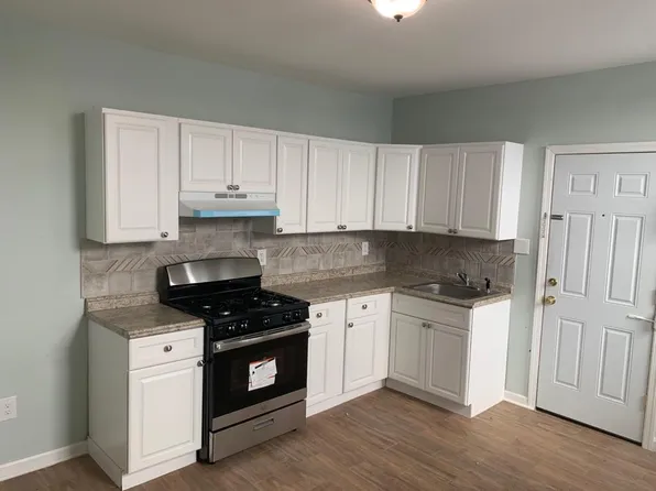 9 New St, East Orange, NJ 07017