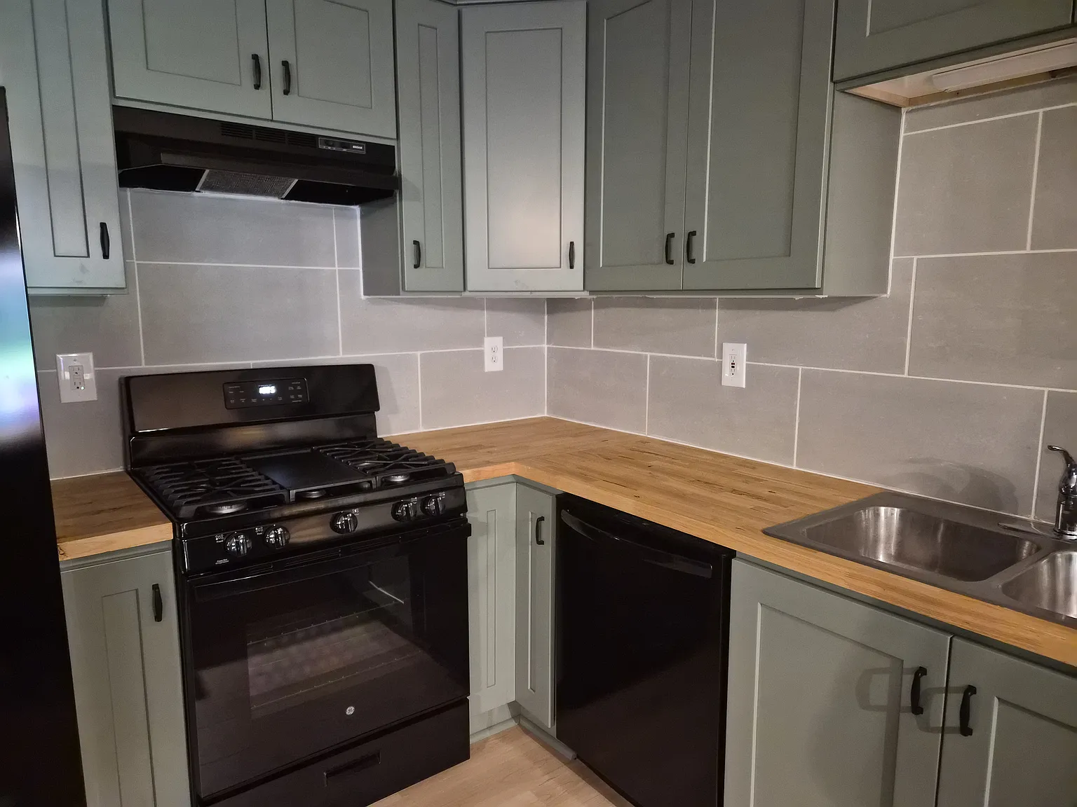 1 bed, 800 sqft, $1,500 — Photo 3