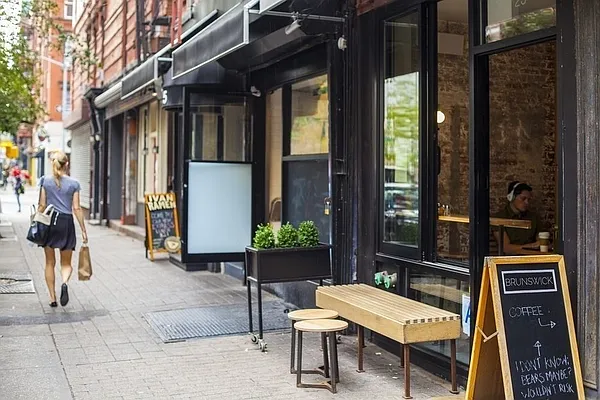 Rented by R New York | media 19