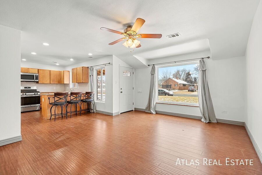 1st image of 2020 N Oneida St