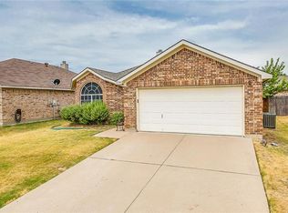 12304 Silvermist Trl, Burleson, TX 76028