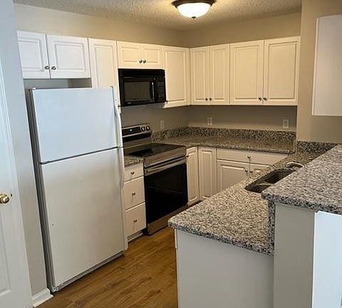 4th image of 3717 Morris Farm Dr APT 1A