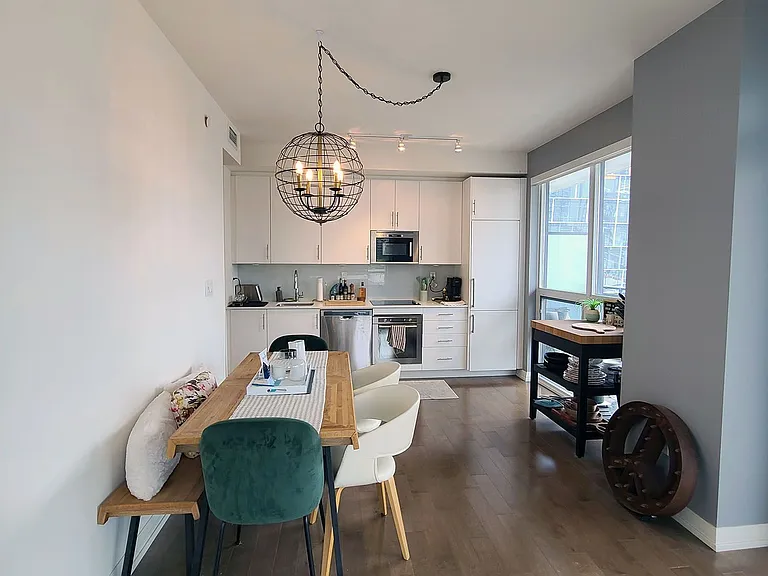 460 Adelaide St E #1515 — Photo 8