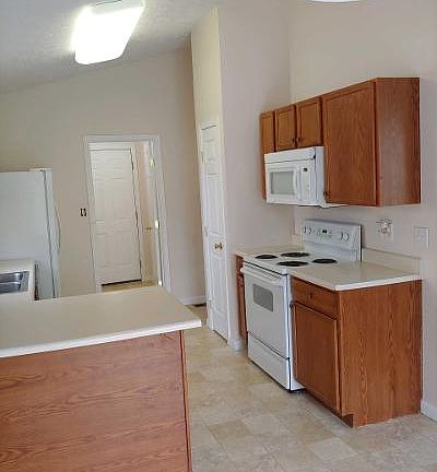 4th image of 3195 James Pl