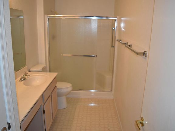 5th image of 19805 N Greenview Dr