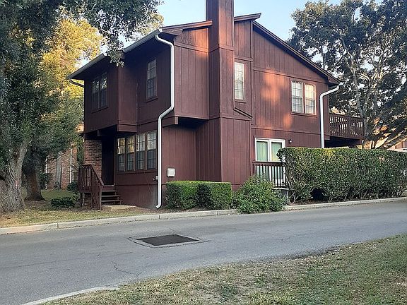 2nd image of 776 Timberway Ct