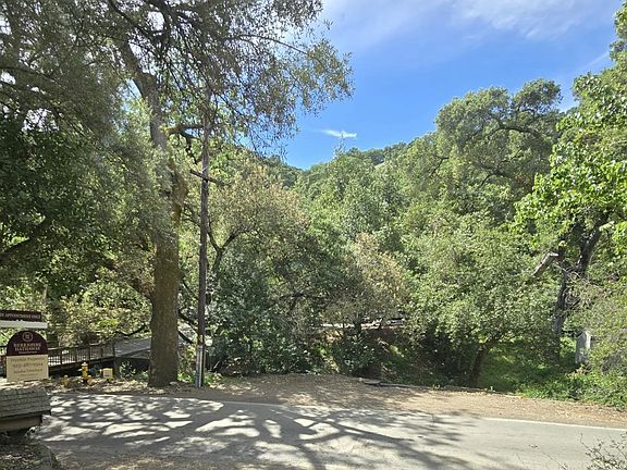 3rd image of 821 Kilkare Rd