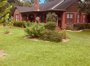 608 S Dogwood Dr, Nashville, GA 31639