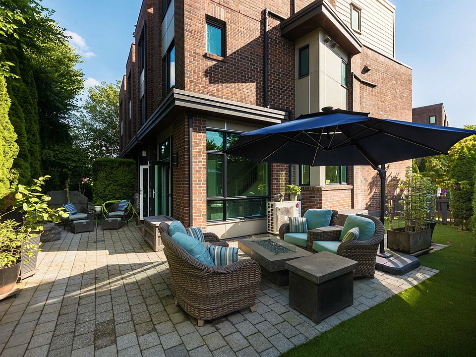 1st image of 230 Salter St #13