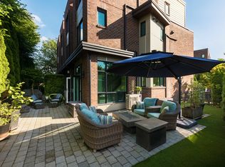 230 Salter St #13, New Westminster, BC V3M0G1
