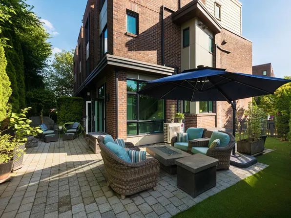 230 Salter St #13, New Westminster, BC V3M 0G1