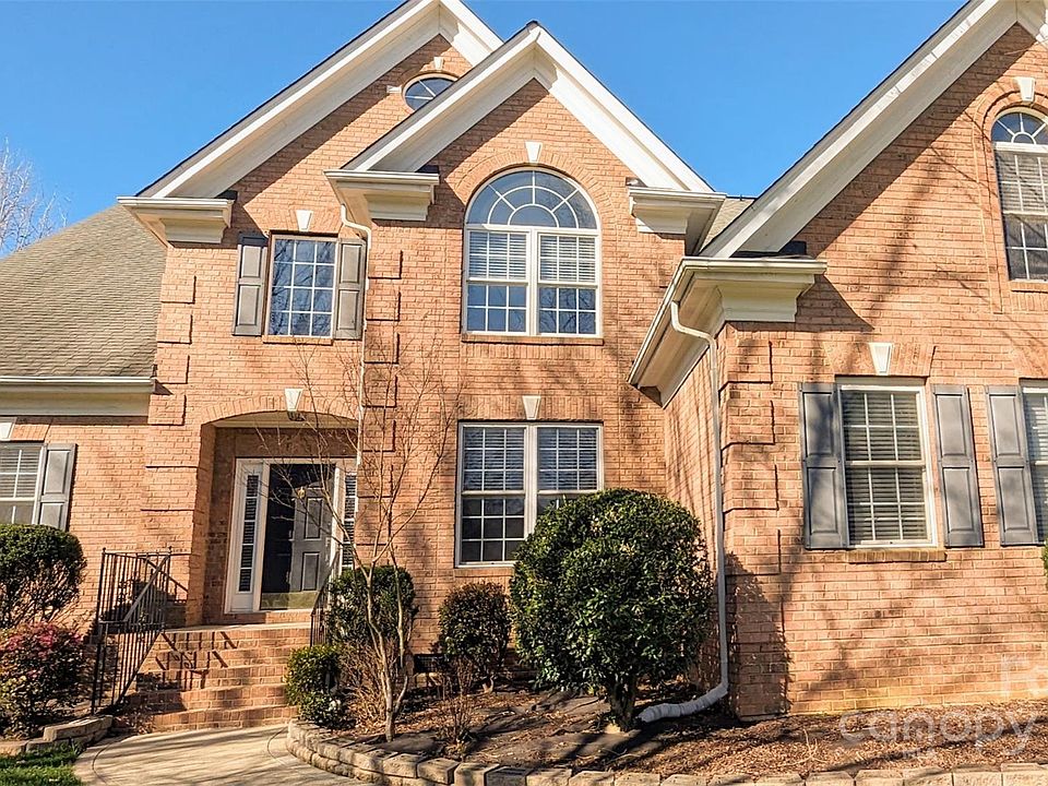 1st image of 2904 Blackburn Dr