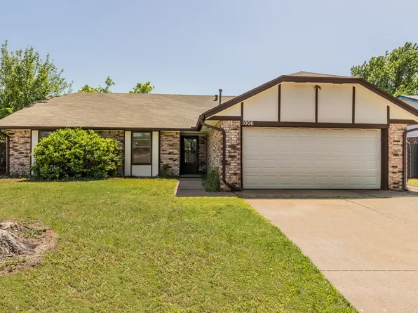 1006 W Neptune Rd, Edmond, OK 73003