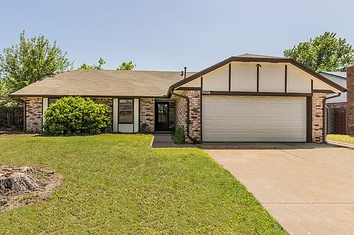 1006 W Neptune Rd Photo 1