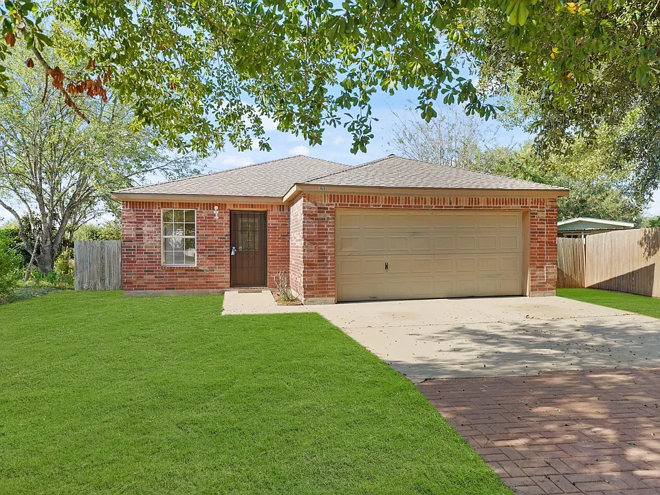 1626 Dove Run