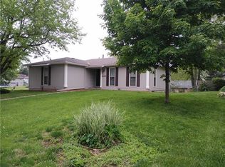 6102 Appaloosa Ln, Country Club, MO 64506