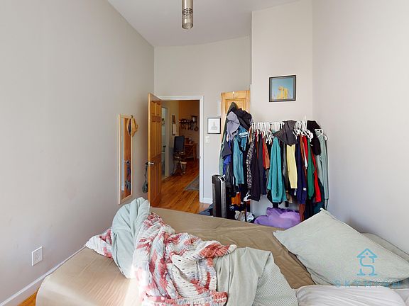 4th image of 715 De Kalb Ave #2R