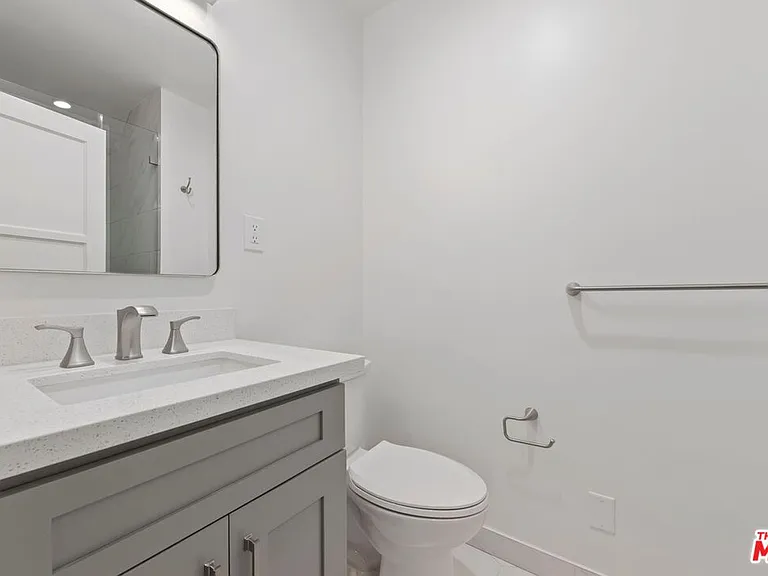 1250 S Crescent Hts #2 — Photo 12
