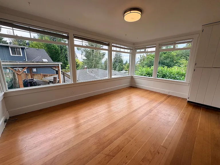 6703 47th Pl SW — Photo 9