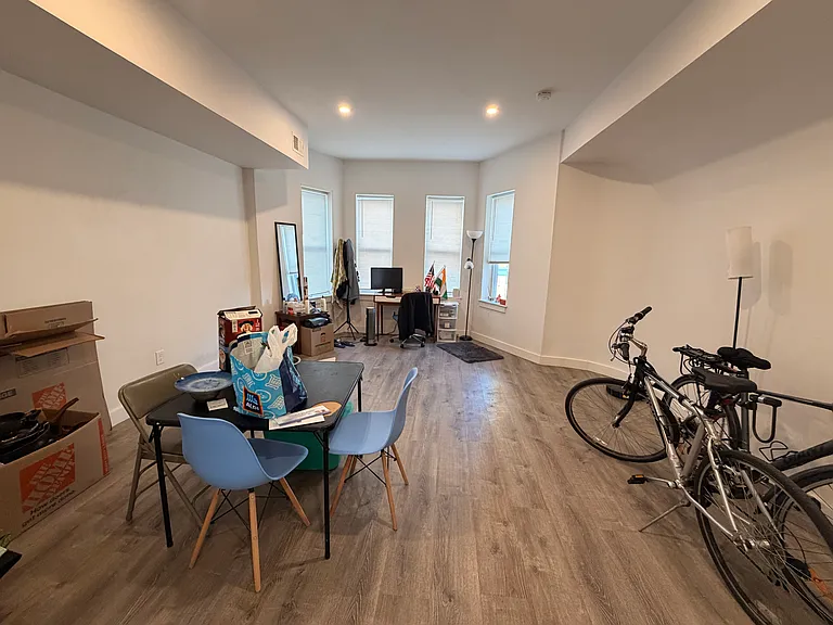 304 Dudley St #1 — Photo 10