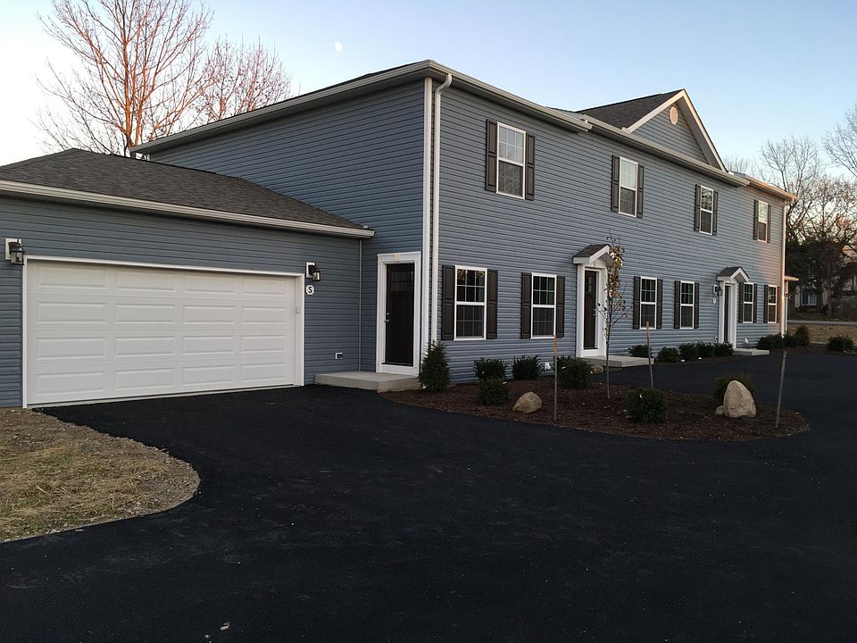 6020 Swanville Road, Unit 1 w Garage