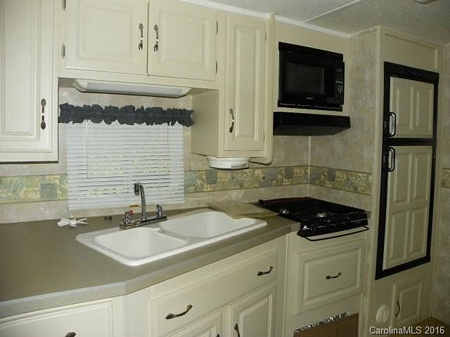 2nd image of 114 Sparrow Ln #699