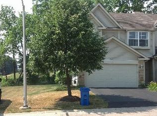 8101 Sierra Woods Ln, Carpentersville, IL