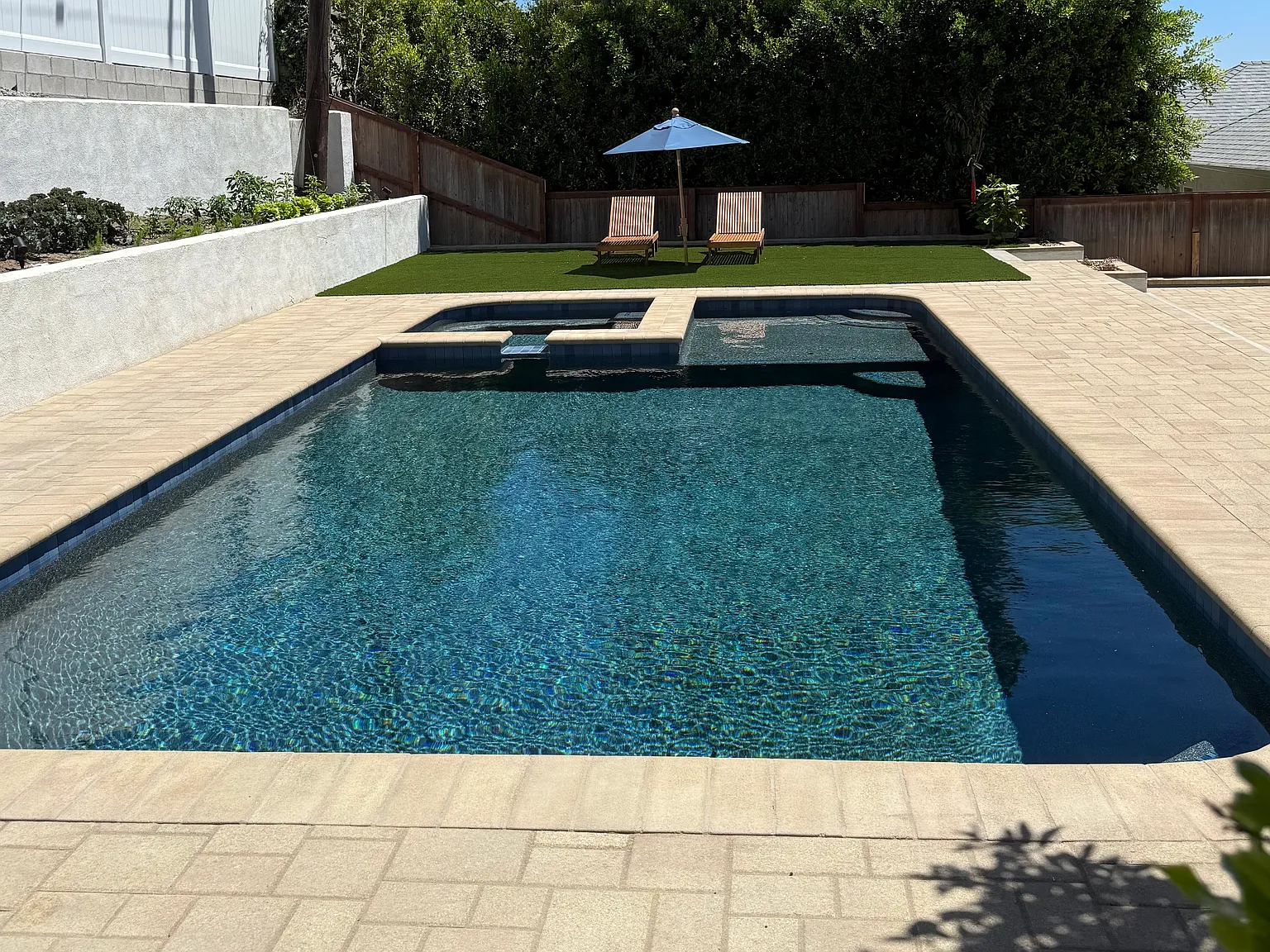 4 bed, 1800 sqft, $7,450 — Photo 1