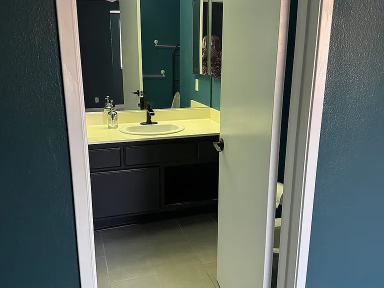 2748 Erringer Rd #10 — Photo 16
