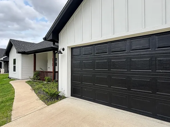 455 Cedar Hill Loop, Lufkin, TX 75904