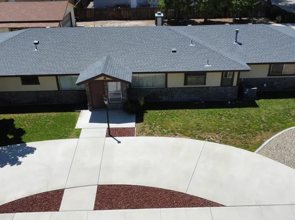 56 Idaho St, Yerington, NV 89447