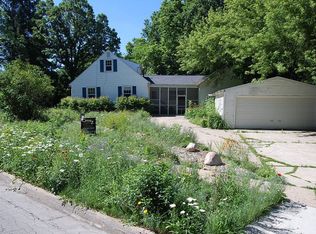 1313 Ridgewood Ave, Ames, IA 50010