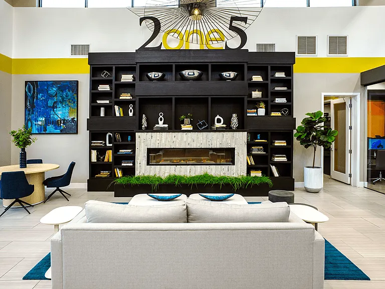 2one5 — Photo 21