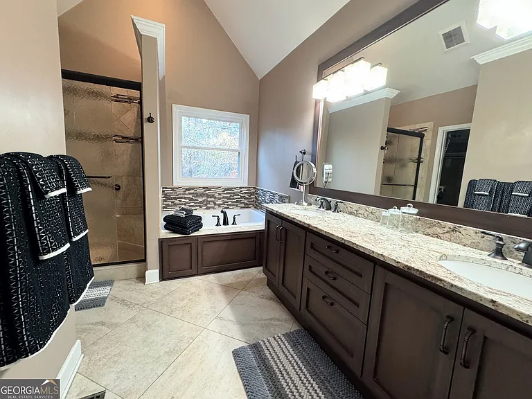 335 Butterfield Ln — Photo 25