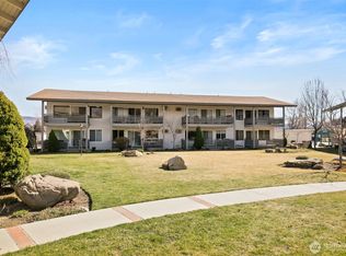 10 S Cove Ave APT 13, Wenatchee, WA 98801