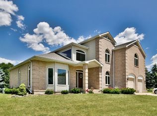 225 Salem Dr, Dekalb, IL 60115