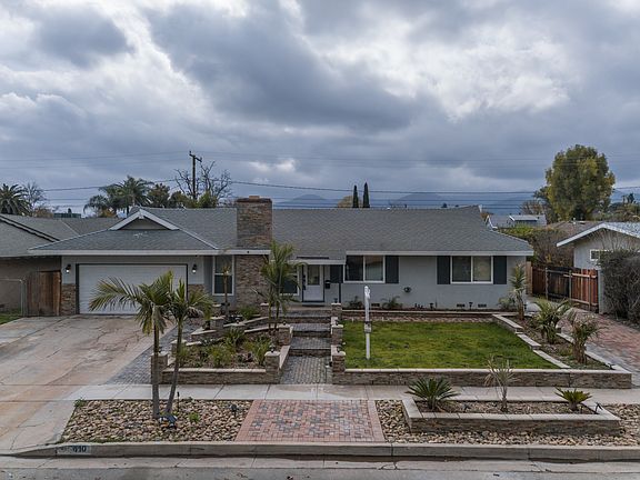 2nd image of 410 E Hacienda Dr