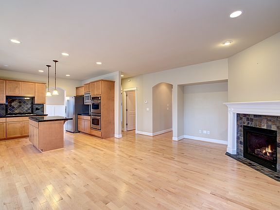 5th image of 3066 NE Marquette Way