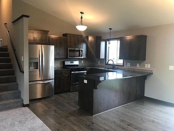 5th image of 10180 189th Ave NW