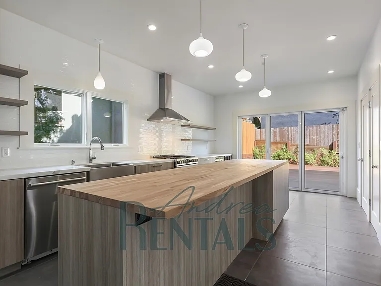 485 Boulevard Way — Photo 8