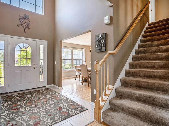 3rd image of 2737 Island Hills Dr