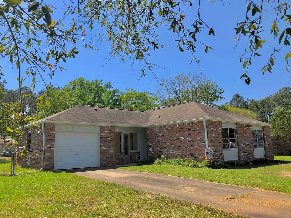 1st image of 2401 Heritage Dr