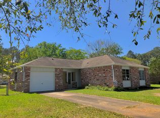 2401 Heritage Dr, Gautier, MS 39553