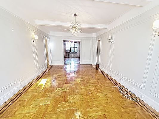 5th image of 235 W 76th St APT 12C