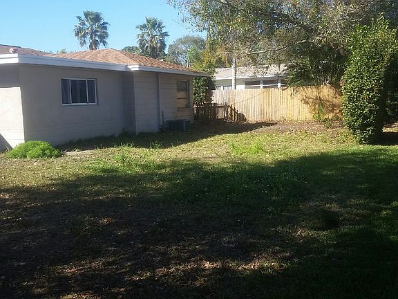 4th image of 1209 Grenada Ave